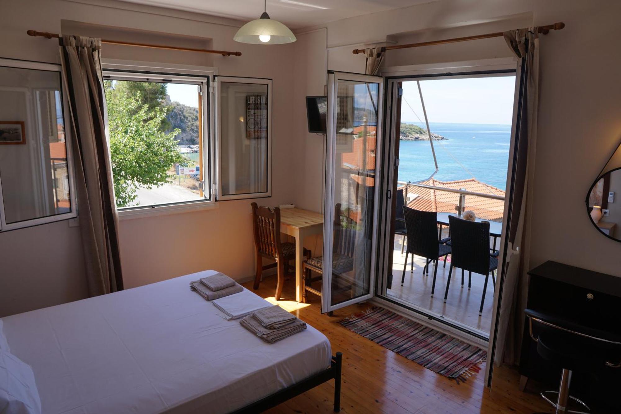 Sea And Sun Apartments 304 Ιδιωτικό Διαμέρισμα Kardhamili Eksteriør billede